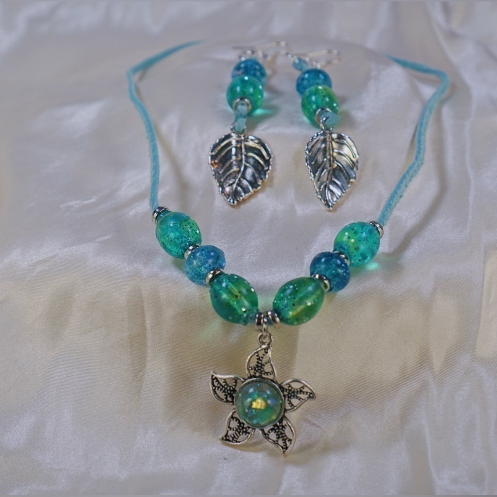 𝅺GREEN Sheen Set By Lissette’s Art